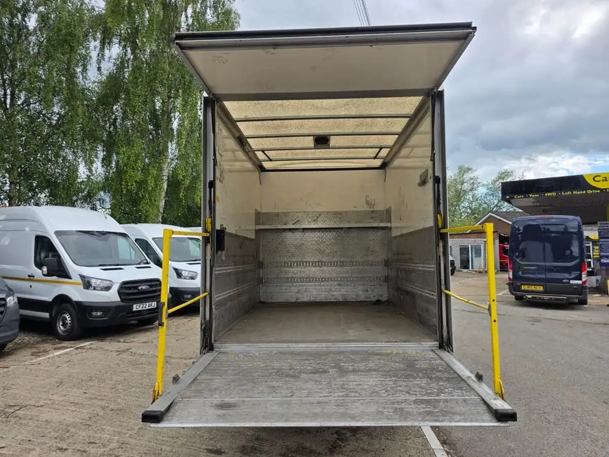 2019-iveco-daily-s-class-23td-35s12-4100-eu6-chassis-cab-hi-matic-big-10