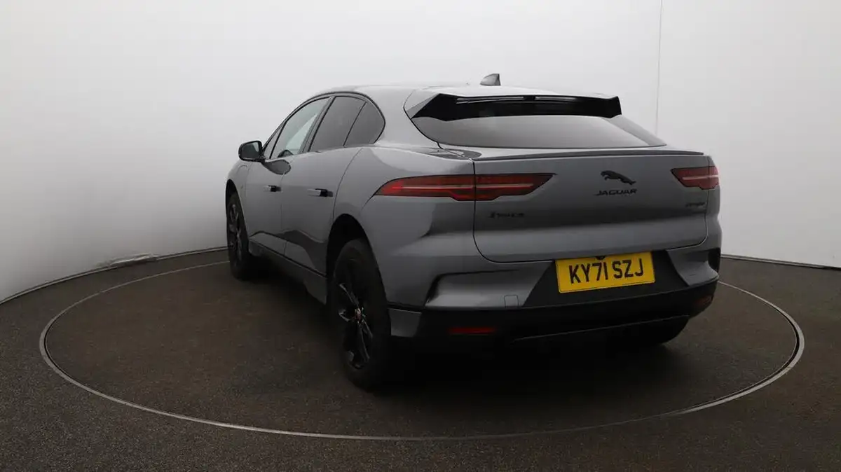 2022-jaguar-i-pace-ev400-black-big-64