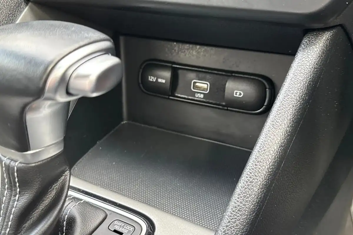 2022-kia-niro-16-gdi-2-139bhp-156kwh-big-39