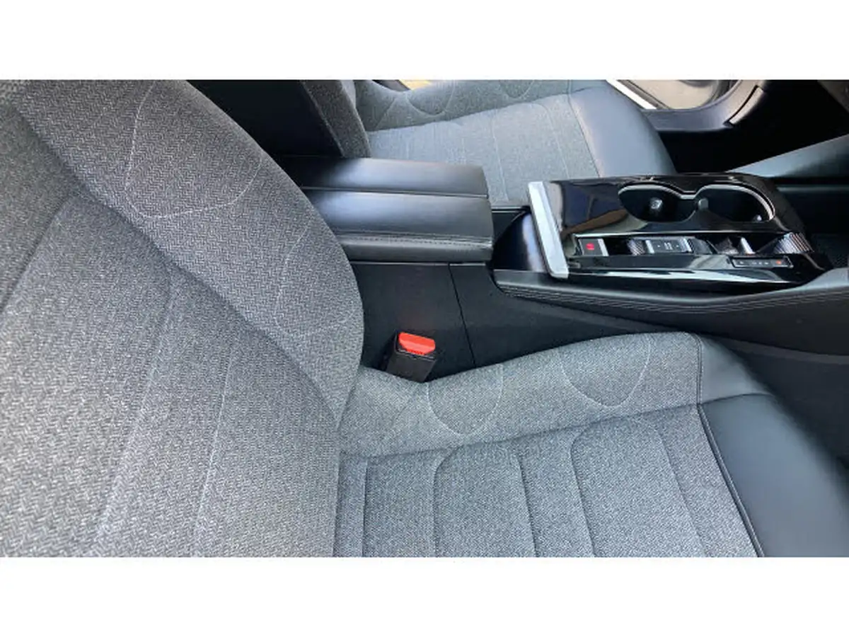 2023-citroen-c5-x-12-puretech-sense-plus-big-30
