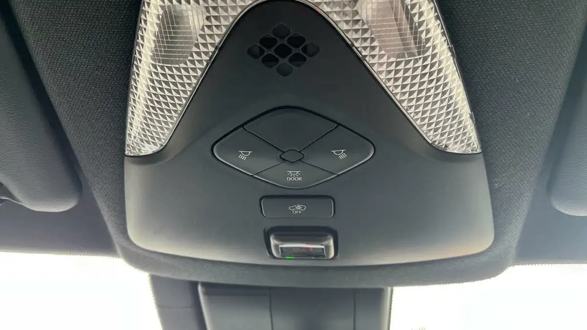 2022-toyota-c-hr-18-vvt-i-gr-sport-big-51