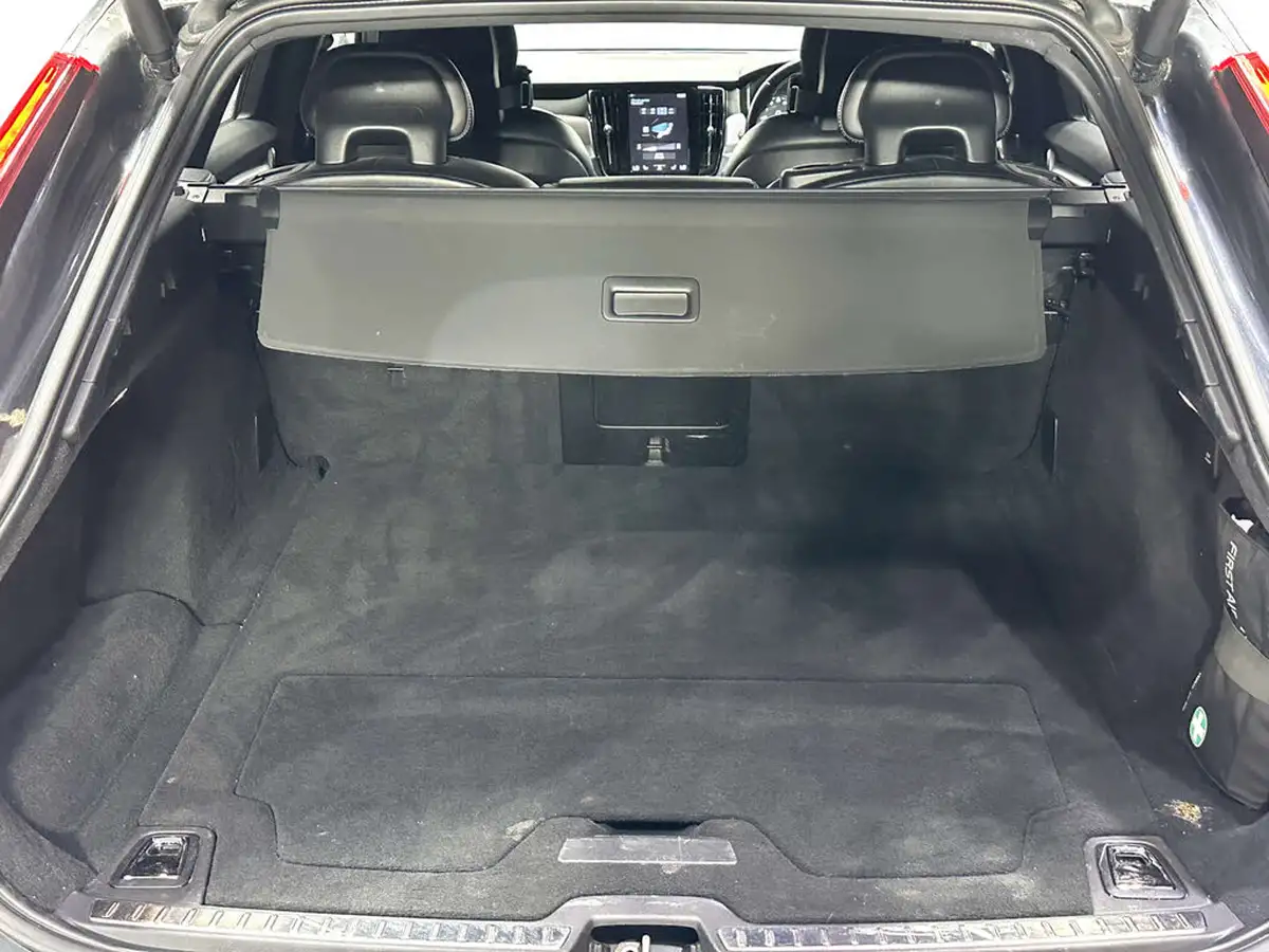 2018-volvo-v90-20td-d4-r-design-big-46