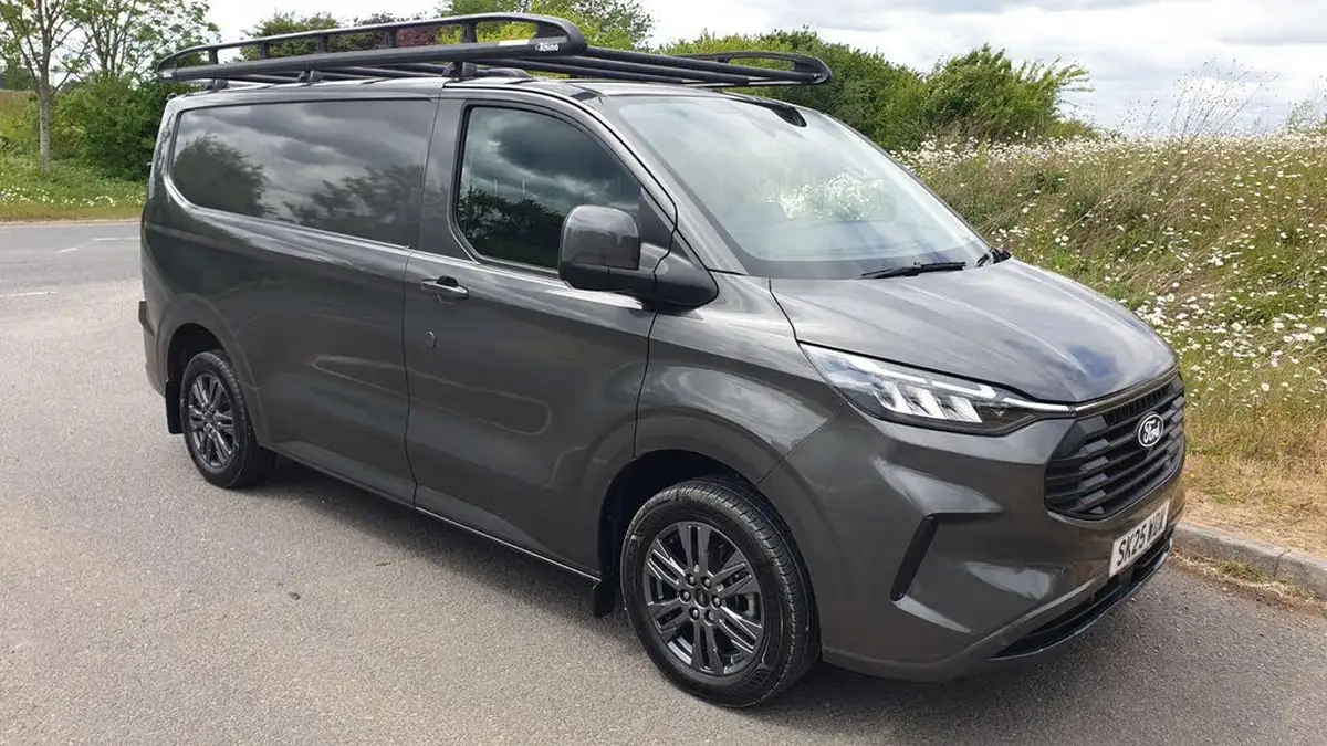 2025-ford-transit-custom-20tdci-320-l1h1-limited-170pseu6e-panel-van-1996cc-auto-big-2