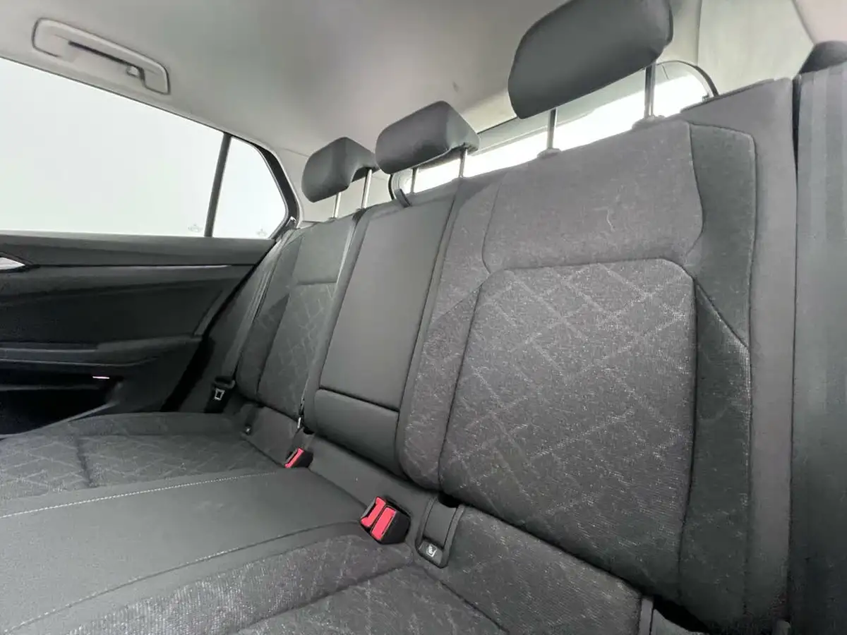 2021-volkswagen-golf-15-etsi-life-150ps-hatchback-big-15