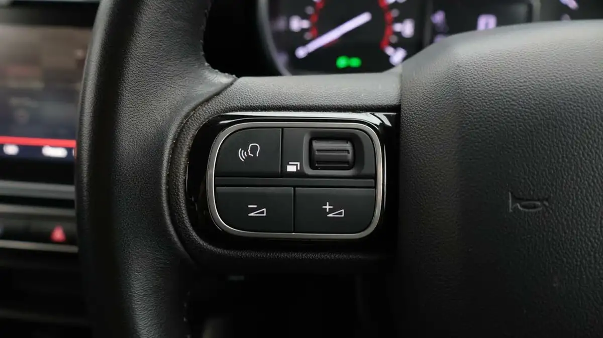 2020-citroen-c3-aircross-12-puretech-feel-110ps-ss-big-22