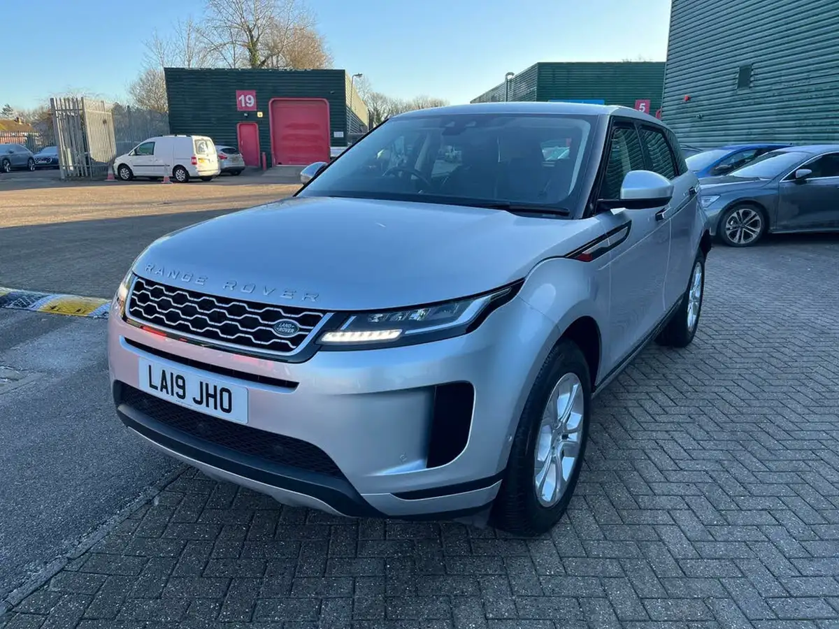 2019-land-rover-range-rover-evoque-20-d180-s-big-4