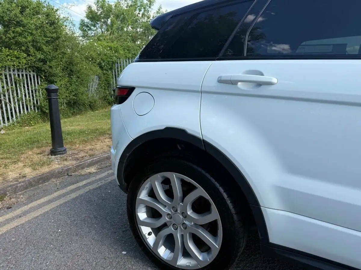 2017-land-rover-range-rover-evoque-20td4-hse-dynamic-ss-hatchback-5d-auto-big-9