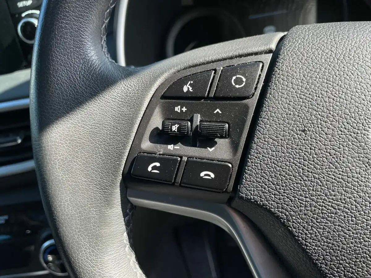 2019-hyundai-tucson-16-t-gdi-premium-se-big-15
