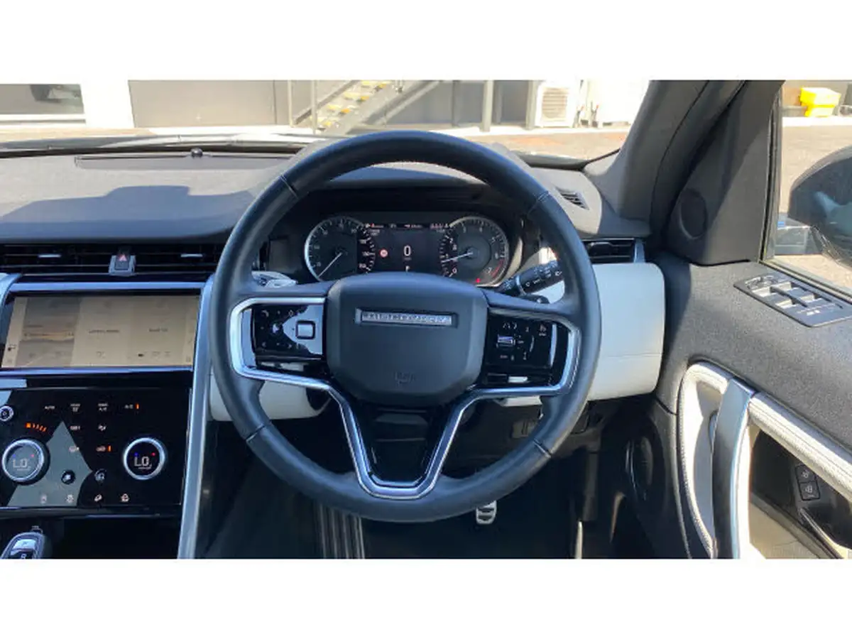 2022-land-rover-discovery-sport-big-14