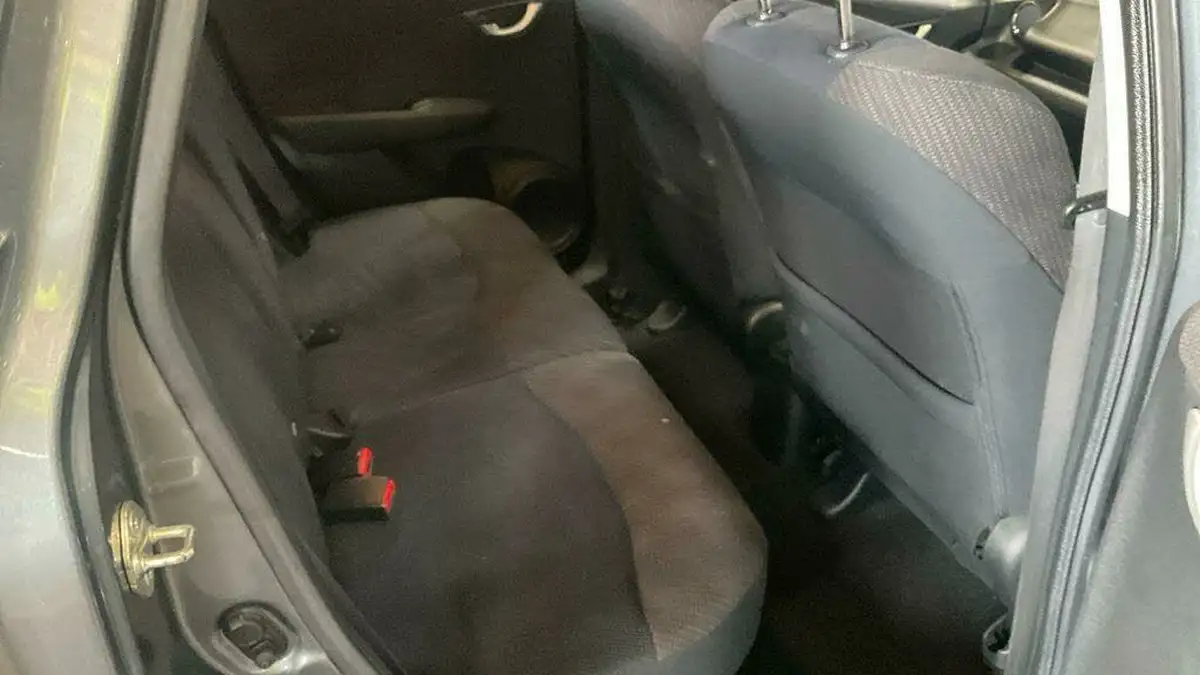 2013-honda-jazz-14-ex-cvt-big-5