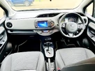 2017-toyota-yaris-15-vvt-i-icon-navi-hybrid-small-7