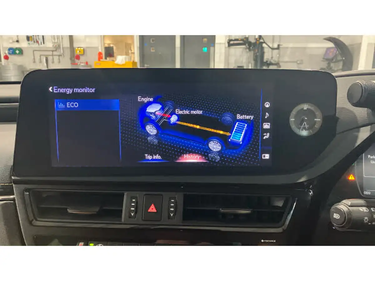 2022-lexus-es-300h-25-es-without-navigation-big-25