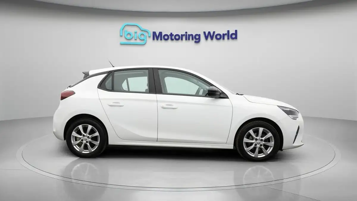 2021-vauxhall-corsa-12i-se-premium-big-7