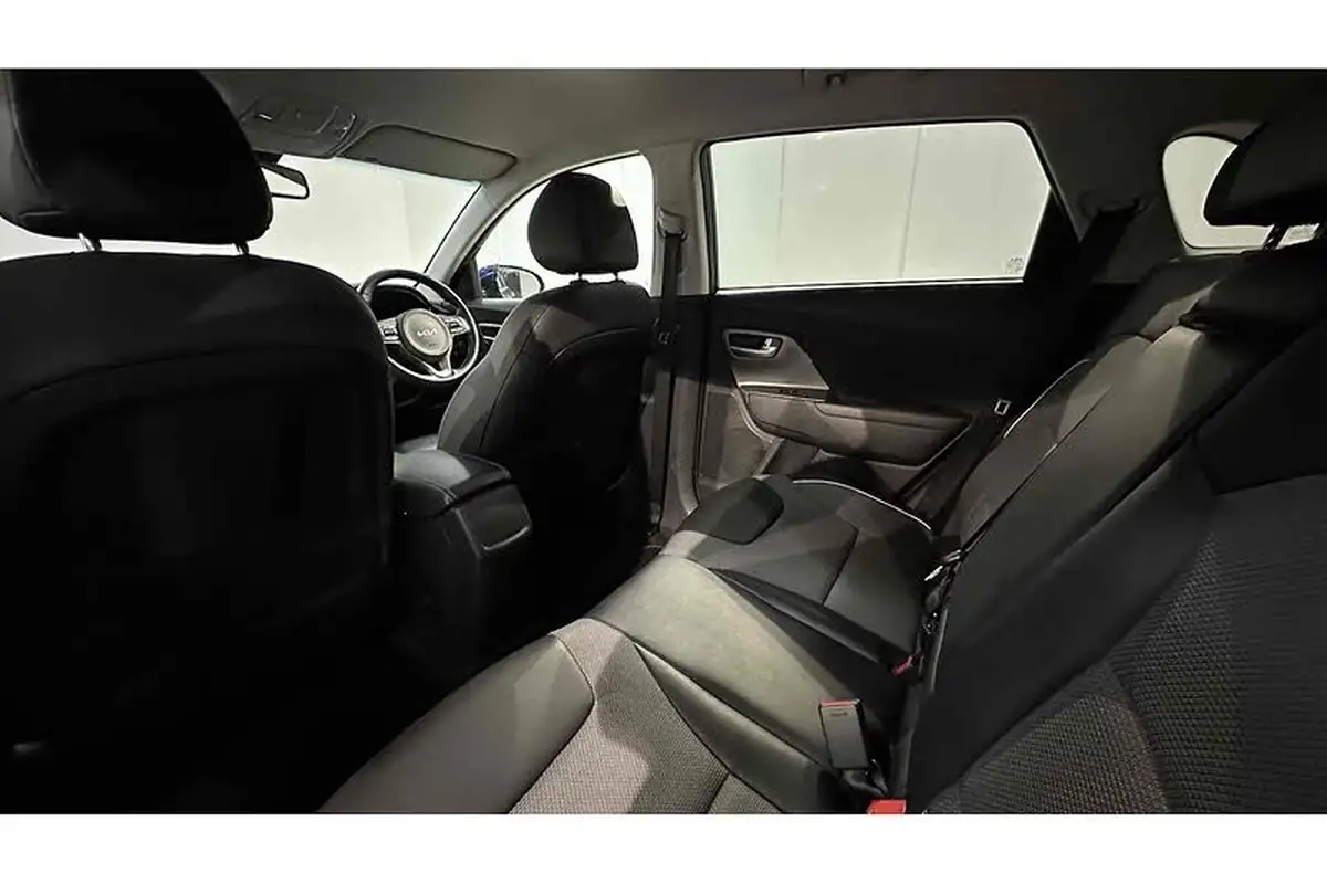 2022-kia-niro-ev-e-2-big-22