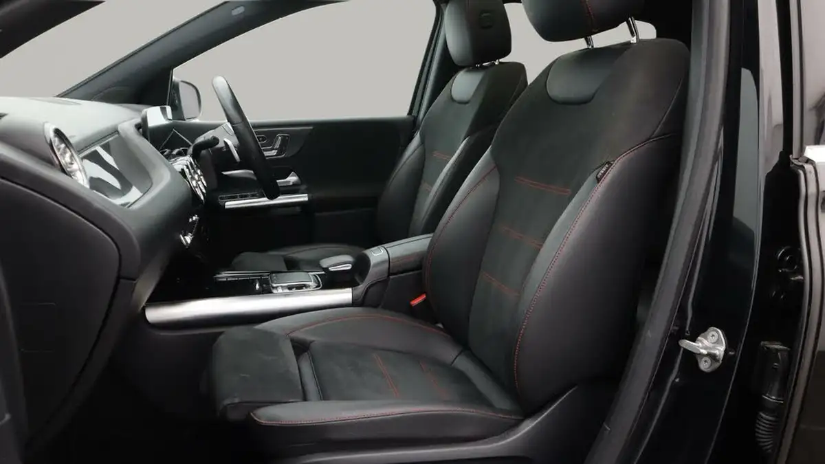 2020-mercedes-benz-b-class-13-b200-amg-line-premium-plus-big-14