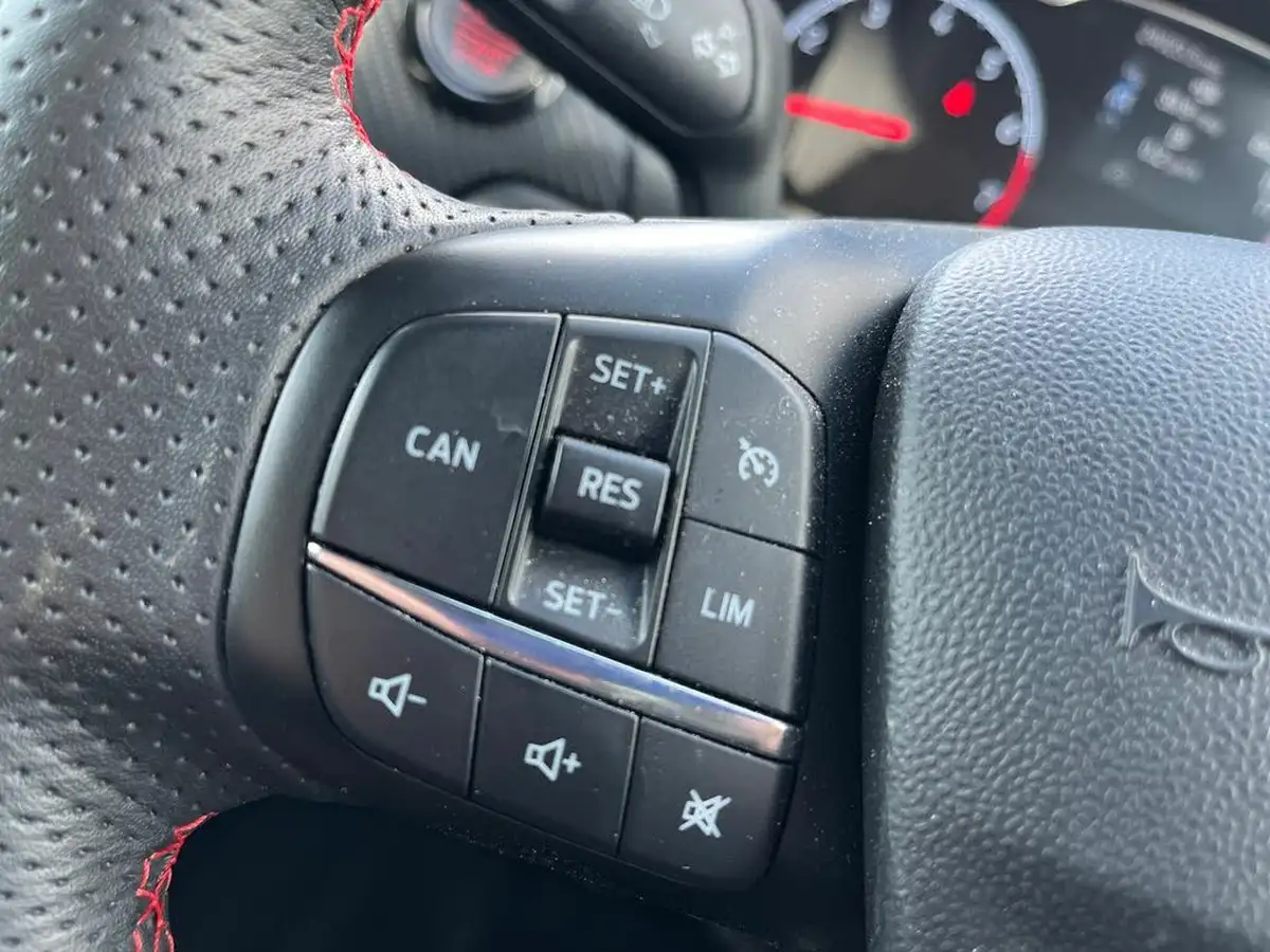 2023-ford-fiesta-15t-st-3-big-25