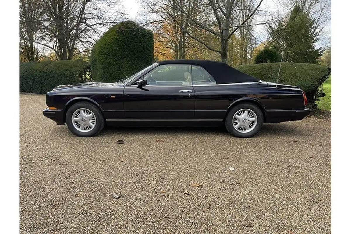 1997-bentley-azure-68-big-21