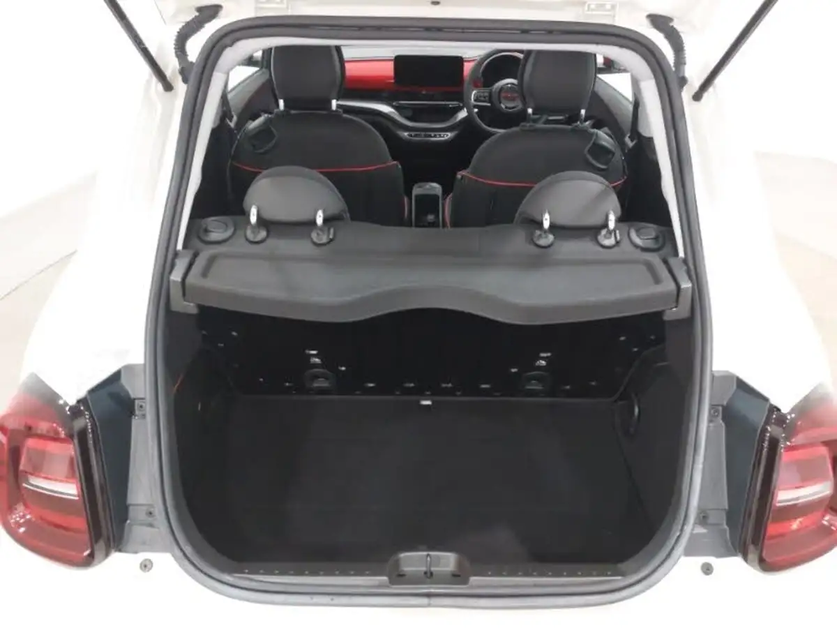 2022-fiat-500-e-red-93bhp-big-7