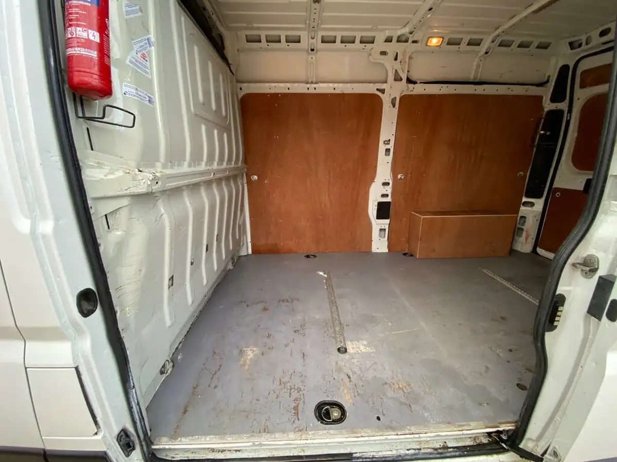 2019-citroen-relay-20bluehdi-35-l2h2-big-33