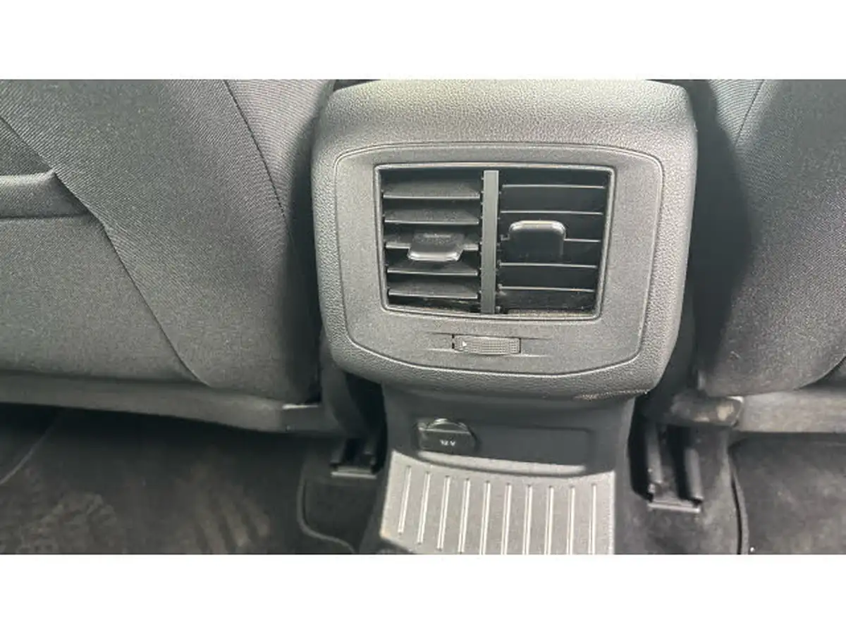 2019-volkswagen-t-roc-15-tsi-se-dsg-big-36