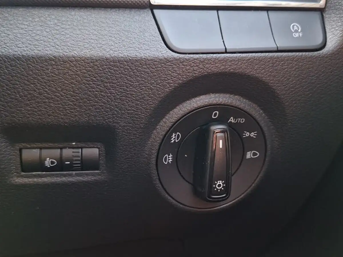 2015-skoda-fabia-12-tsi-se-l-90ps-hatchback-big-11