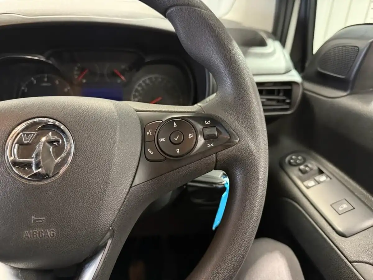 2022-vauxhall-combo-15cdti-dynamic-2000-100pseu6d-big-21