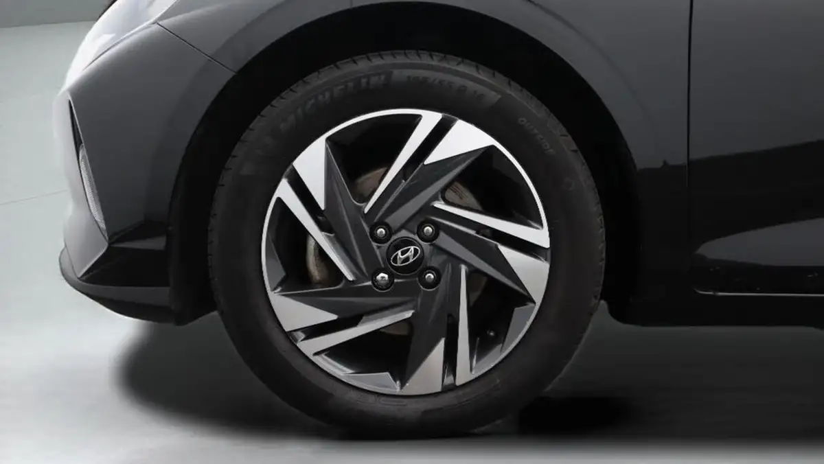 2022-hyundai-i20-10-t-gdi-se-connect-eclutch-imt-big-18