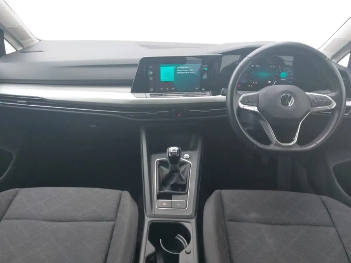 2021-volkswagen-golf-10-tsi-life-hatchback-big-2