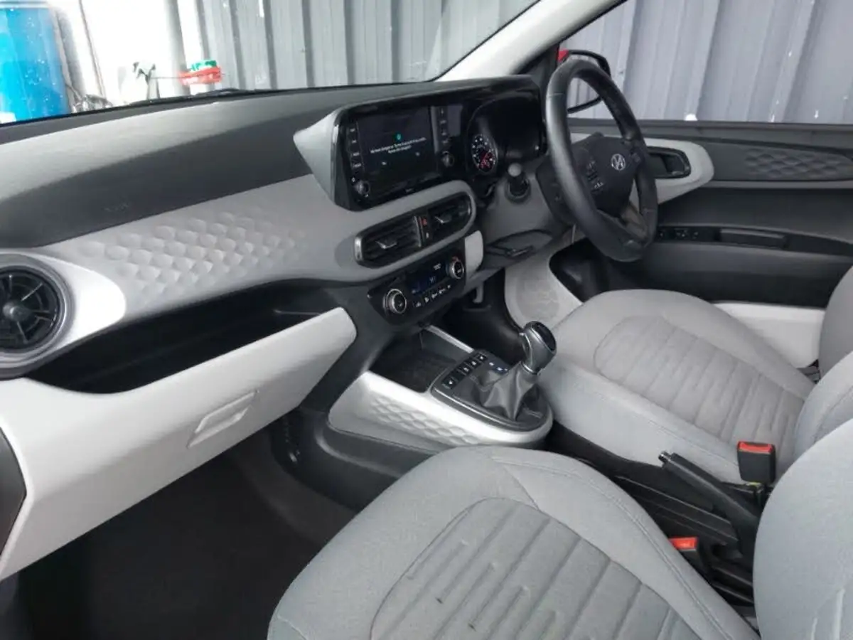 2022-hyundai-i10-12-premium-auto-big-4