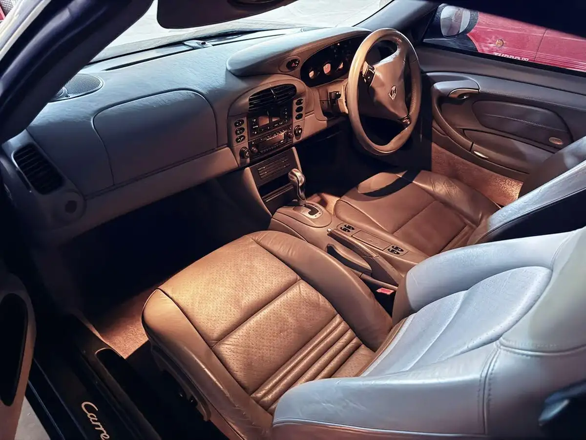 2001-porsche-911-34-carrera-4-tiptronic-s-cabriolet-big-10