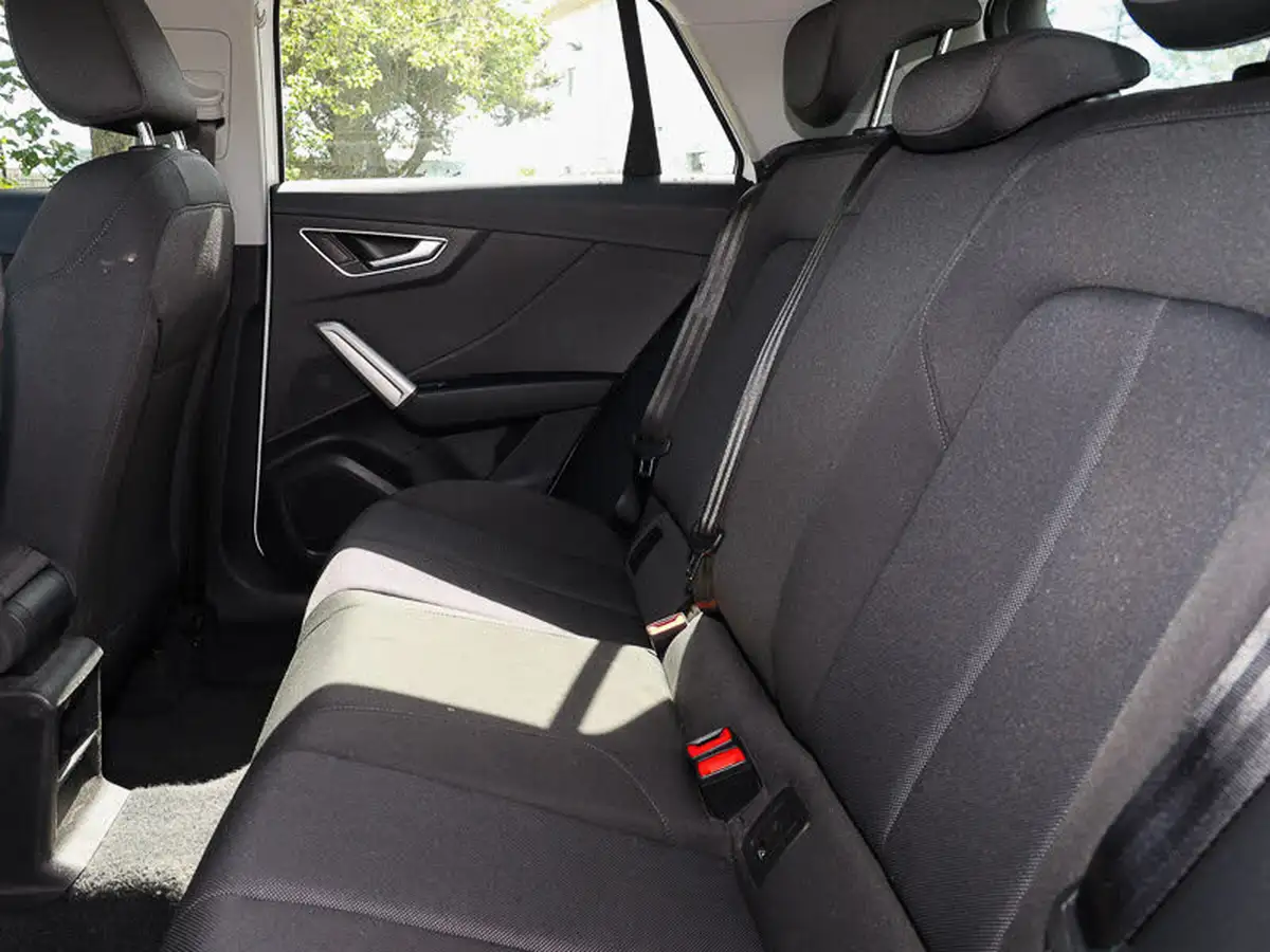 2021-audi-q2-10-30-tfsi-technik-big-5