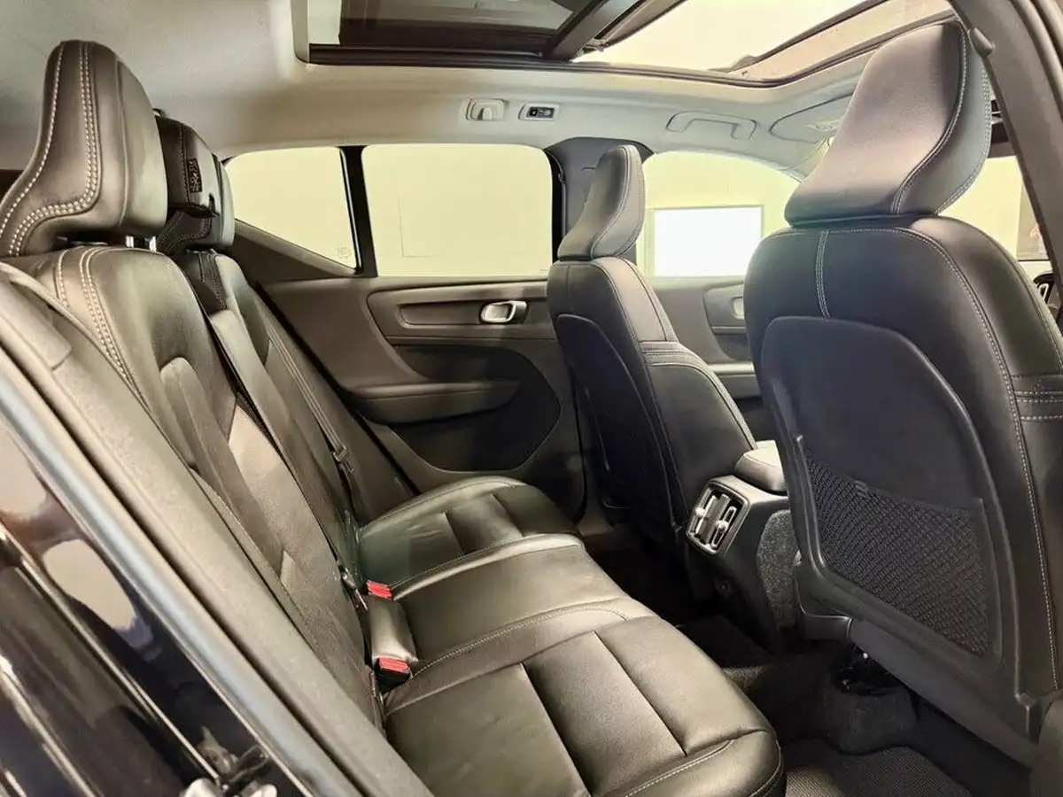 2020-volvo-xc40-20td-d4-inscription-big-12