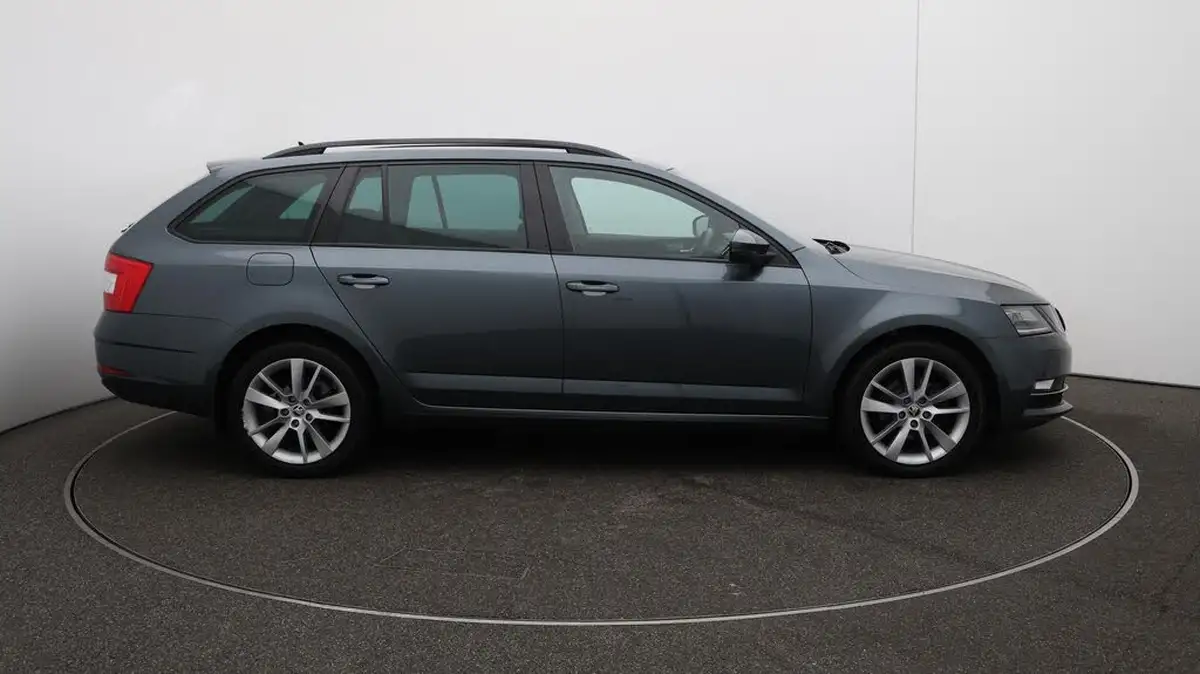 2019-skoda-octavia-20tdi-se-l-estate-dsg-big-42