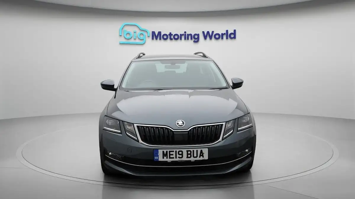 2019-skoda-octavia-20tdi-se-l-estate-dsg-big-2