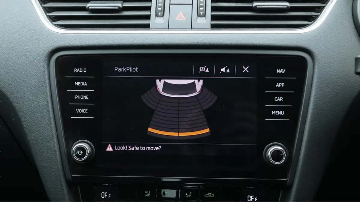 2019-skoda-octavia-20tdi-se-l-estate-dsg-big-26