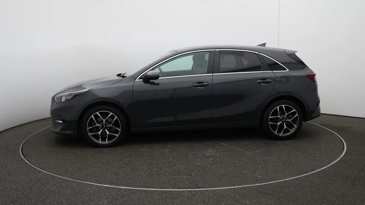 2022-kia-ceed-15-t-gdi-3-hatchback-big-65