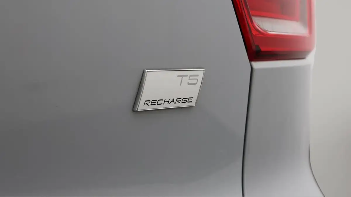 2022-volvo-xc40-15-t5-inscription-pro-big-22