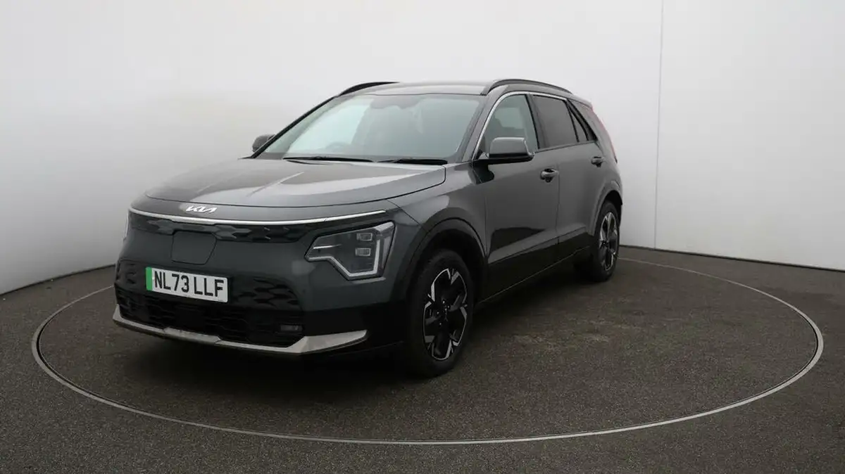 2023-kia-niro-ev-e-3-big-38