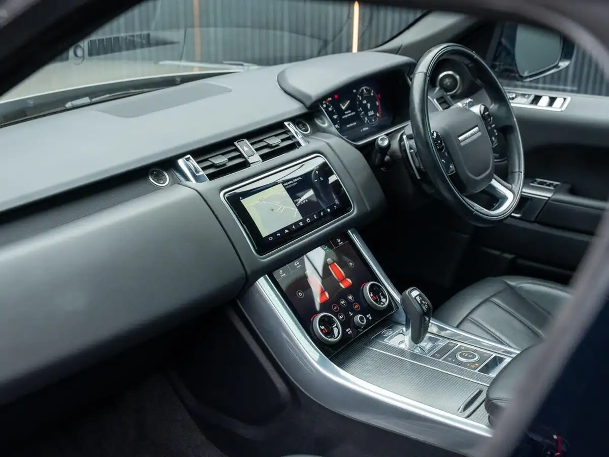 2021-land-rover-range-rover-sport-30-d300-hse-dynamic-big-36