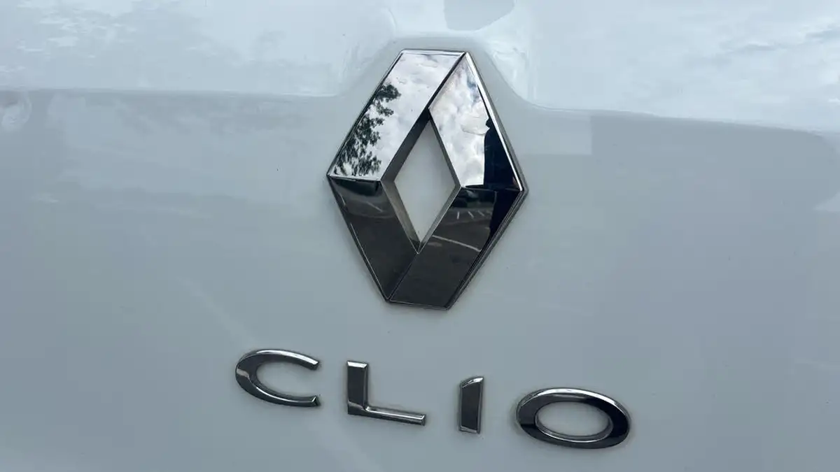 2019-renault-clio-09-tce-iconic-90ps-big-25