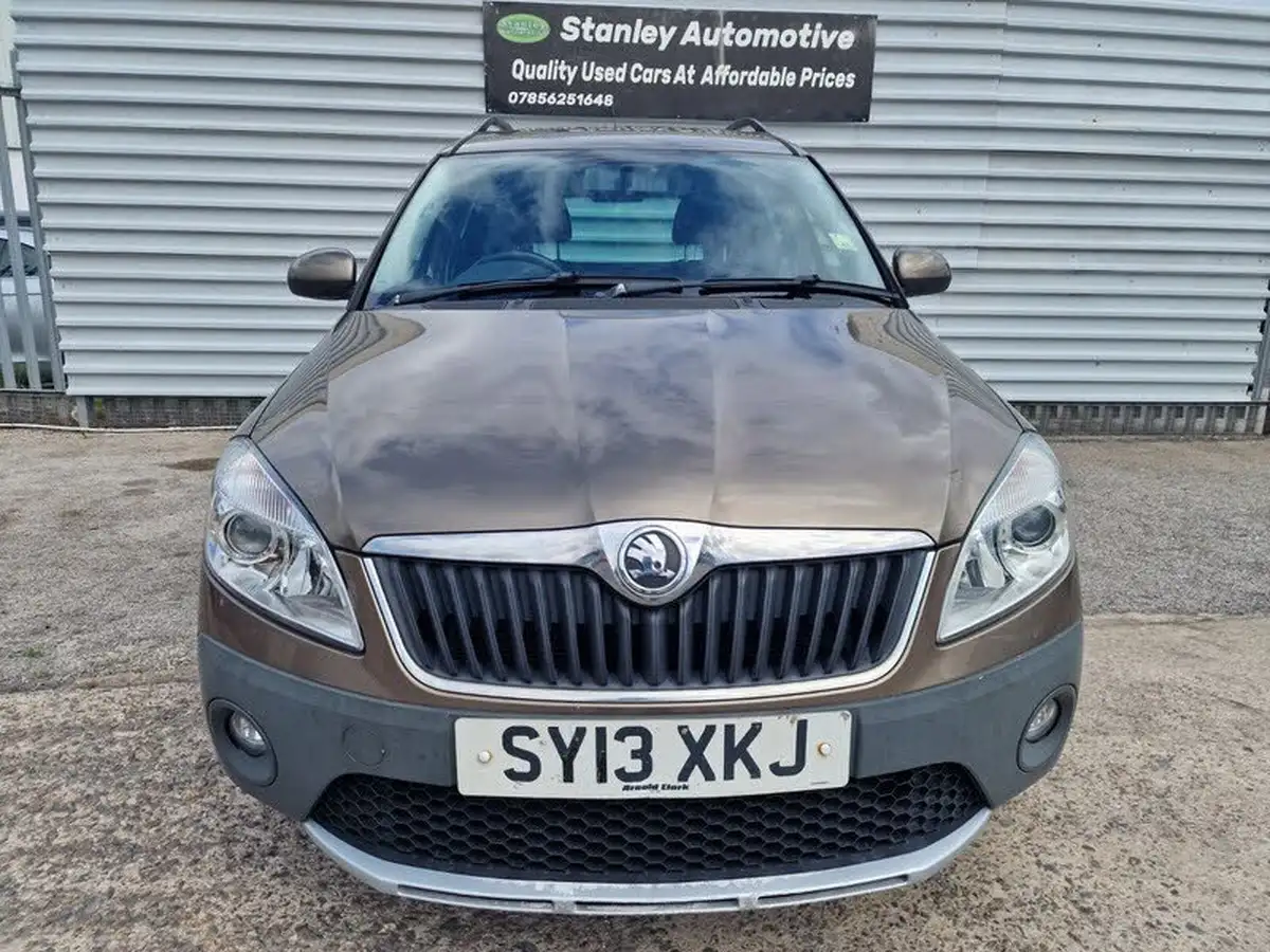 2013-skoda-roomster-16tdi-scout-105ps-big-1