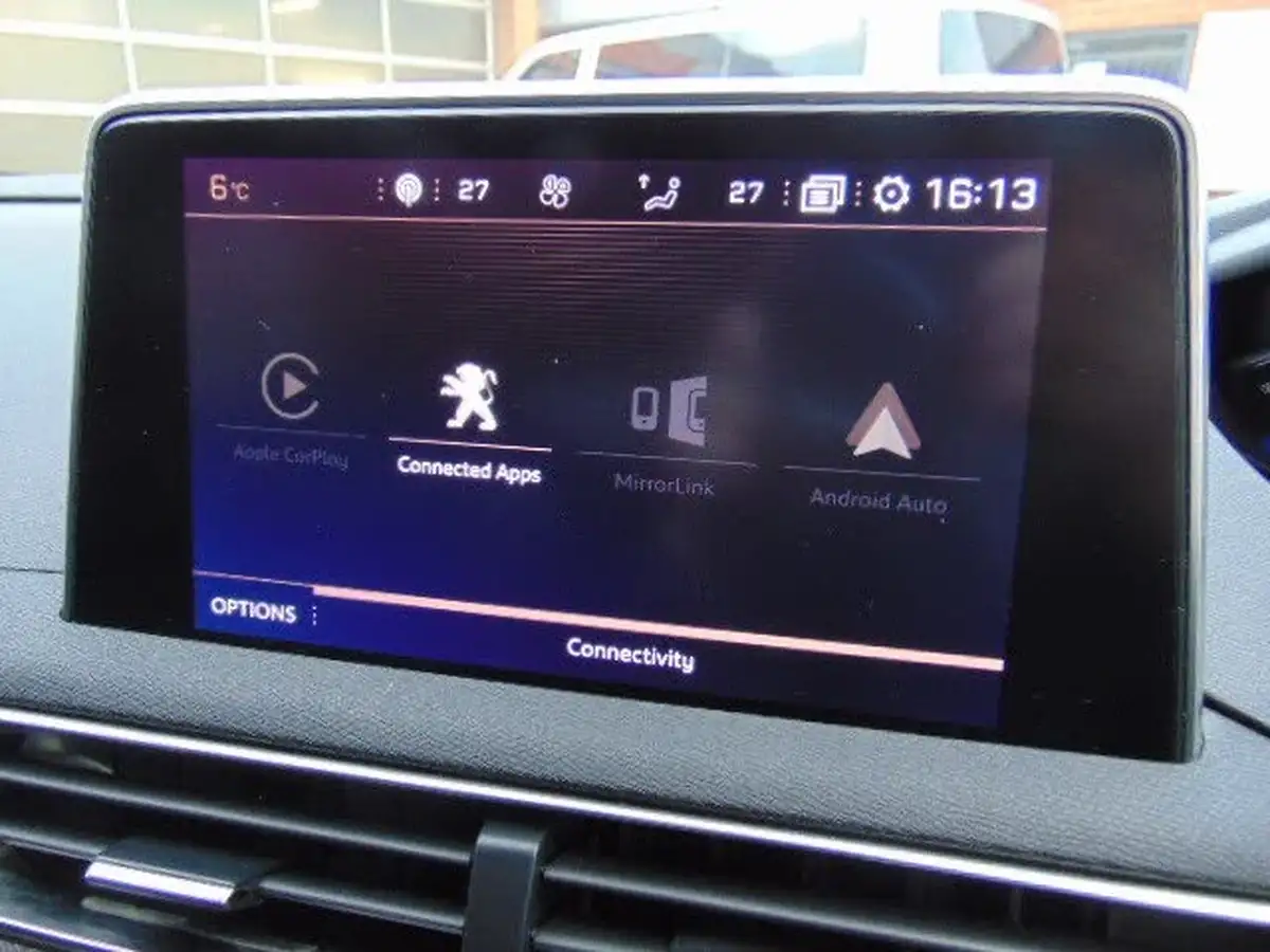 2020-peugeot-3008-suv-12-puretech-gt-line-premium-big-10