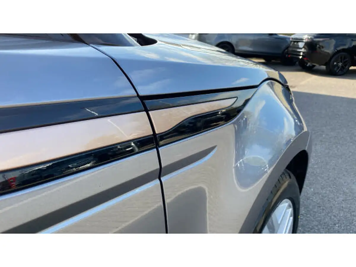2022-land-rover-range-rover-evoque-20-d200-r-dynamic-se-big-23