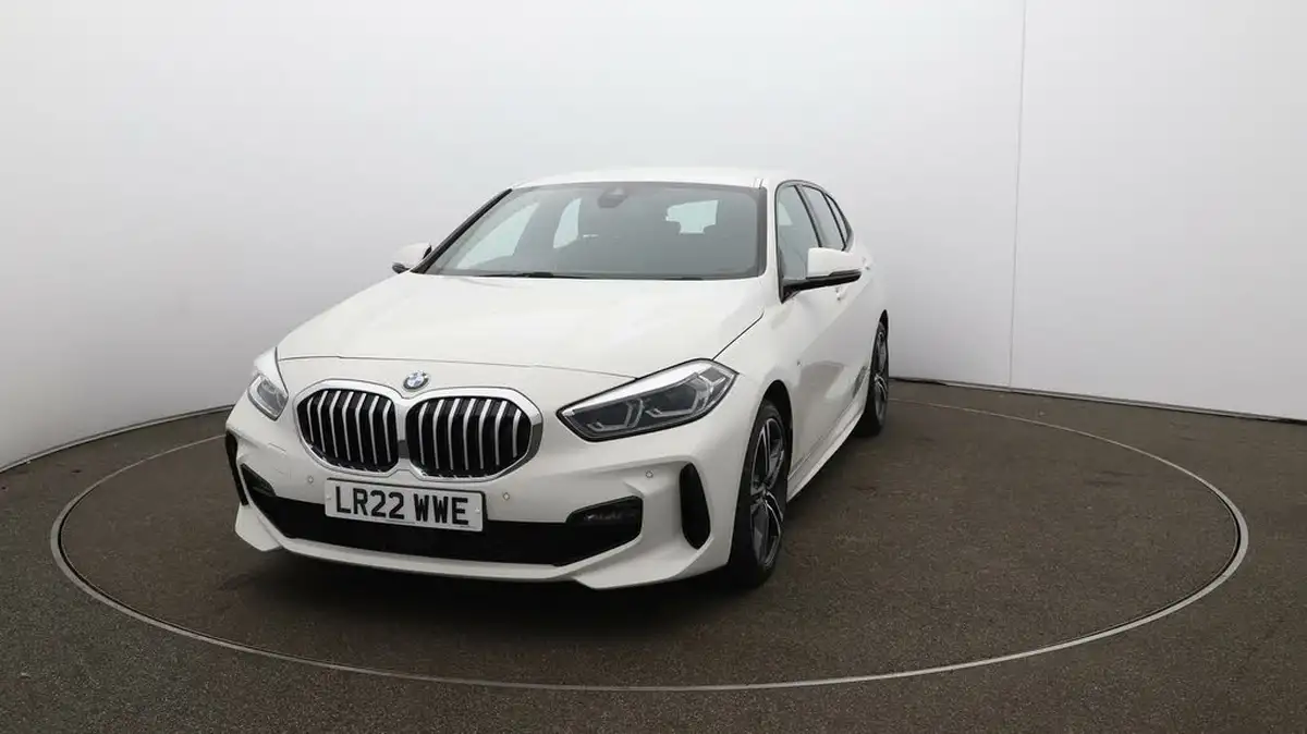 2022-bmw-1-series-15-118i-m-sport-lcp-dct-big-38