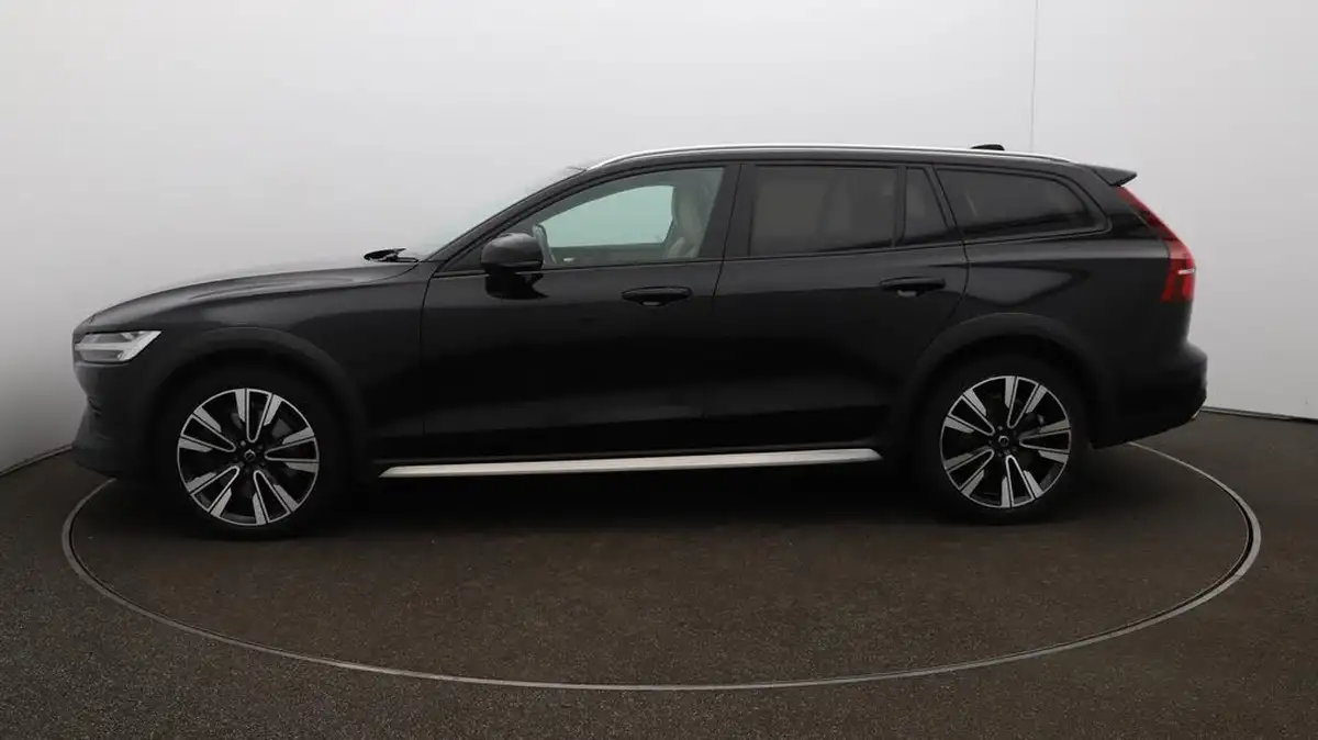 2020-volvo-v60-20td-d4-cross-country-plus-big-56