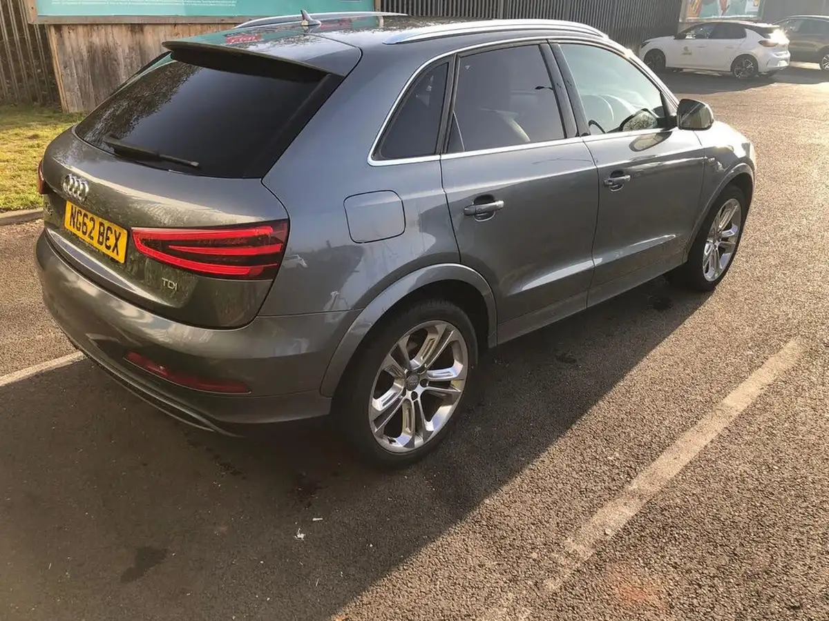 2013-audi-q3-20td-s-line-140ps-big-11