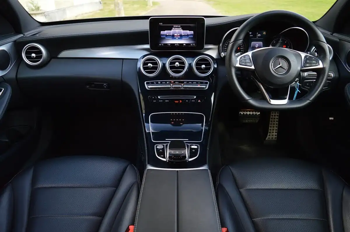 2015-mercedes-benz-c-class-21cdi-c220-amg-line-ss-saloon-4d-7g-tronic-plus-big-22