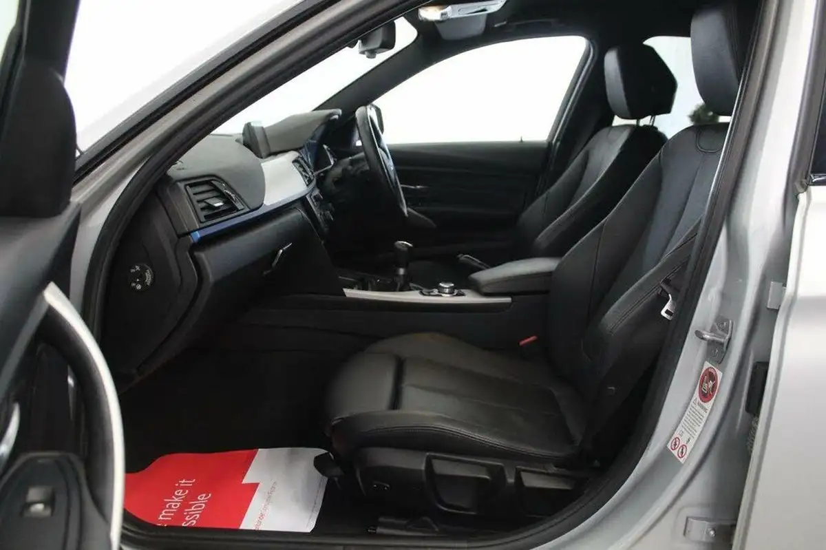 2014-bmw-3-series-20td-320d-m-sport-184bhp-blueperformance-ss-saloon-4d-big-52