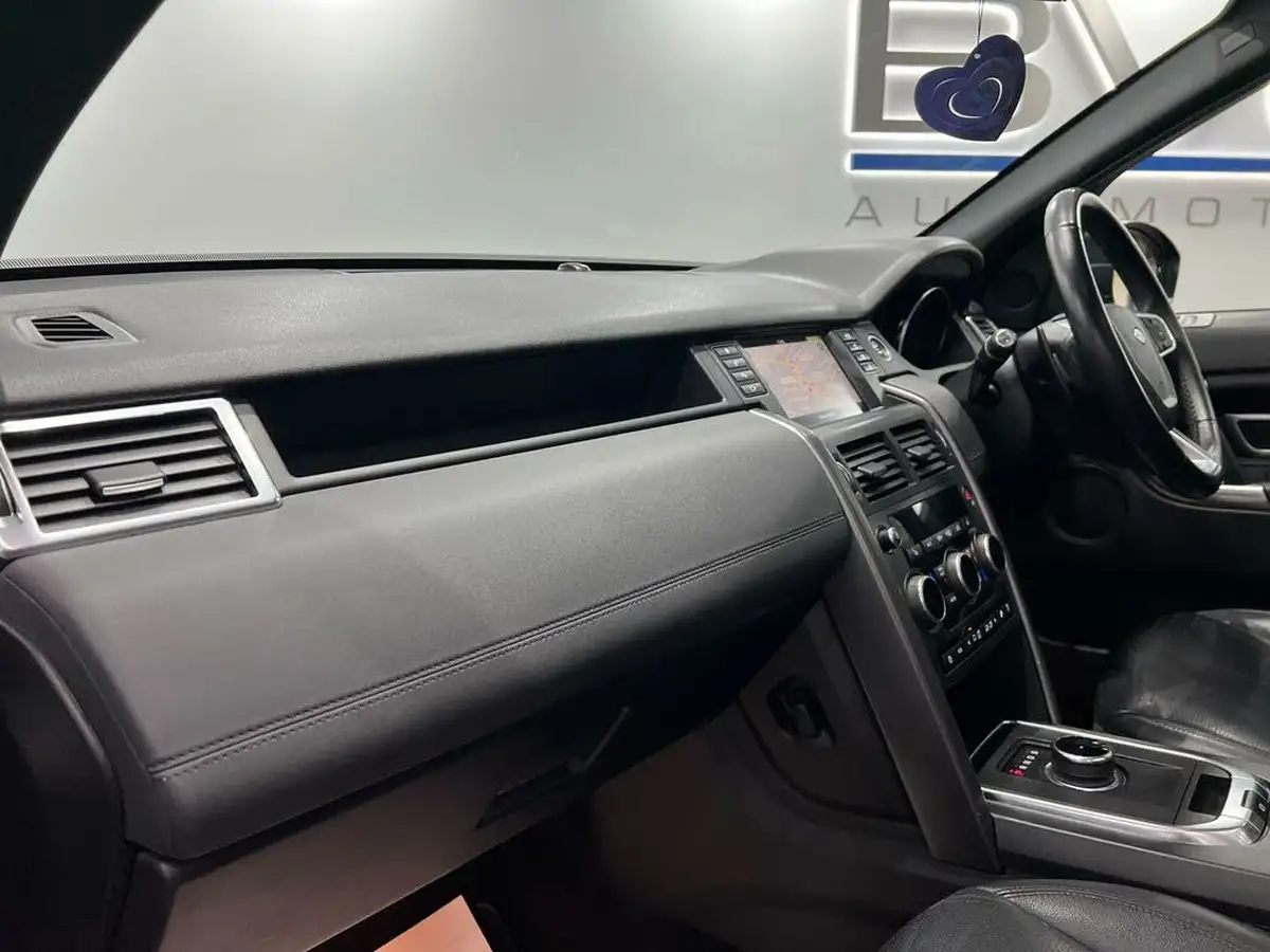 2019-land-rover-discovery-sport-20td4-landmark-big-59