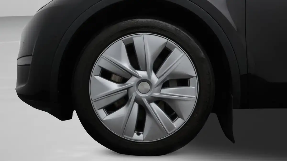 2022-tesla-model-y-e-long-range-big-18